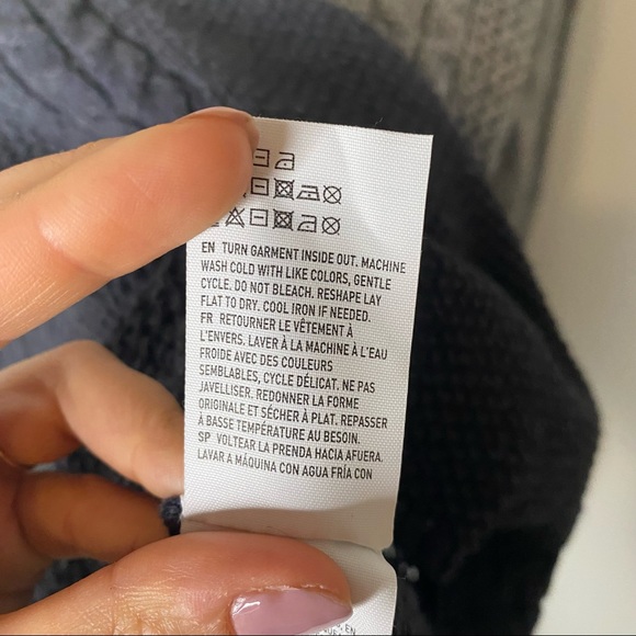 American Eagle grey ombré sweater - Picture 5 of 5